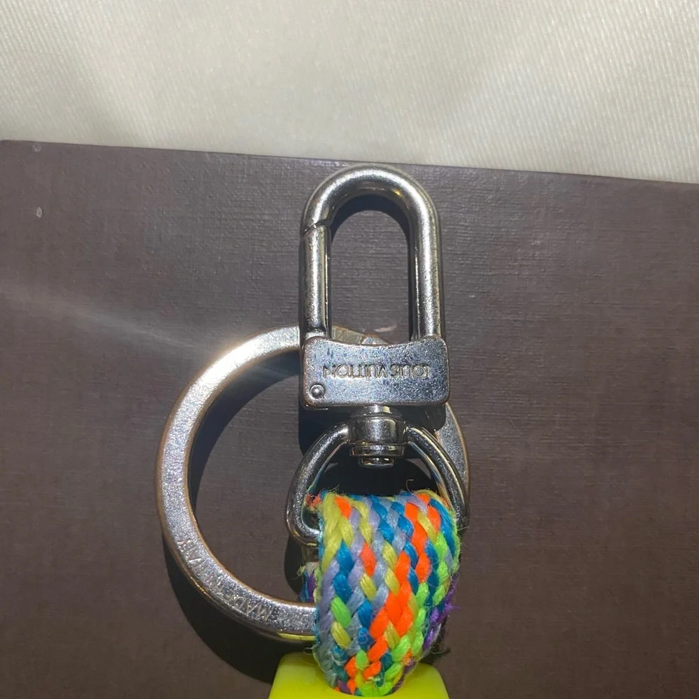 Louis Vuitton Porte Cle LV Play Keychain/Bag Charm - Picture 8 of 8